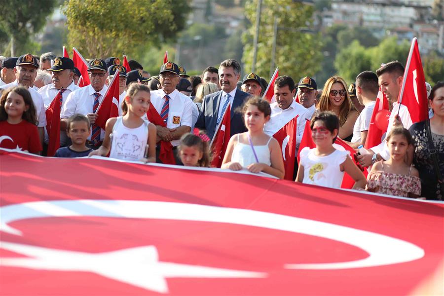 Bayraklı'da 30 Ağustos Coşkusu