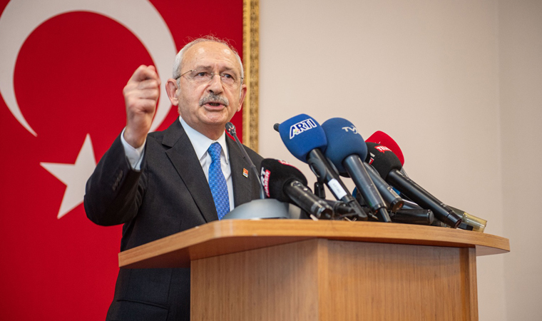 CHP Genel Başkanı Kılıçdaroğlu apartman görevlileriyle bir araya geldi