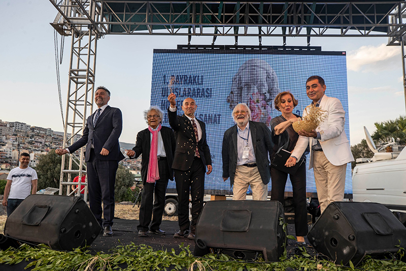 Bayraklı'da 1. Uluslararası Homeros Festivali başladı
