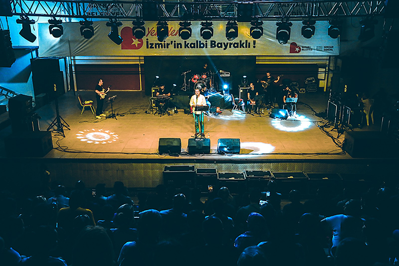 Bayraklı’da ‘Hilmi Yarayıcı’ coşkusu