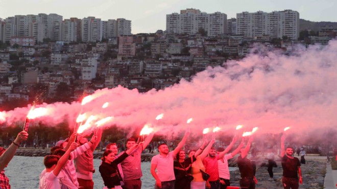 Bayraklı'nın dört bir yanında 19 Mayıs şöleni