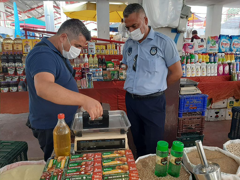 Bayraklı'da pazar denetimi