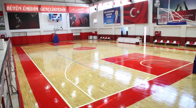 Bayraklı Belediyesi spor tesislerini yeniledi