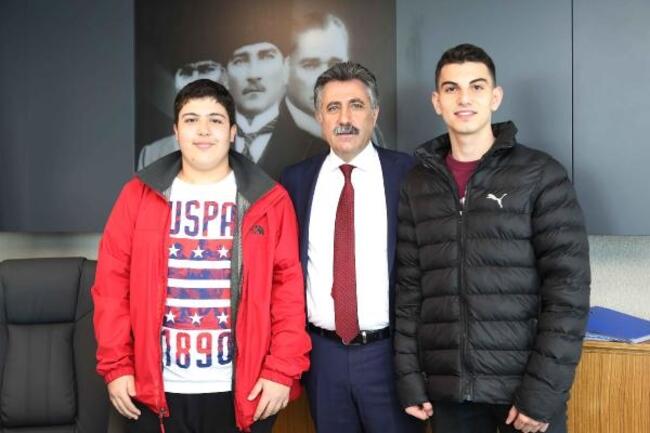 Harvard’dan davet alan öğrencilere destek