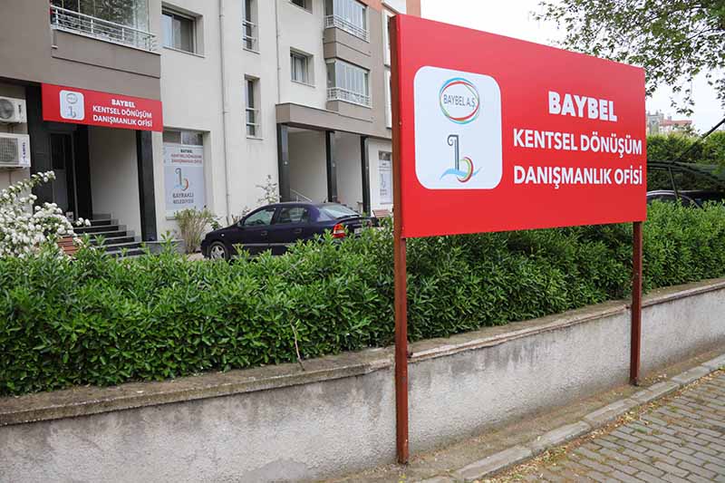 Bayraklı’nın ‘Kentsel Dönüşüm Danışmanlık Ofisi’ yüzleri güldürdü