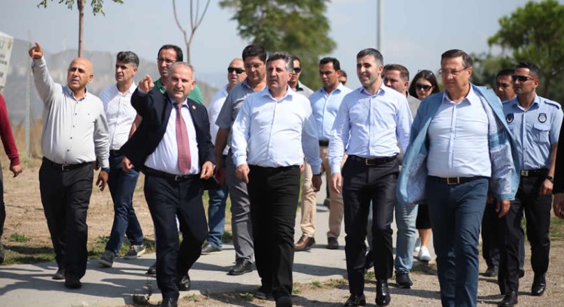 Başkan Sandal: En fazla altyapı çalışması Bayraklı'da